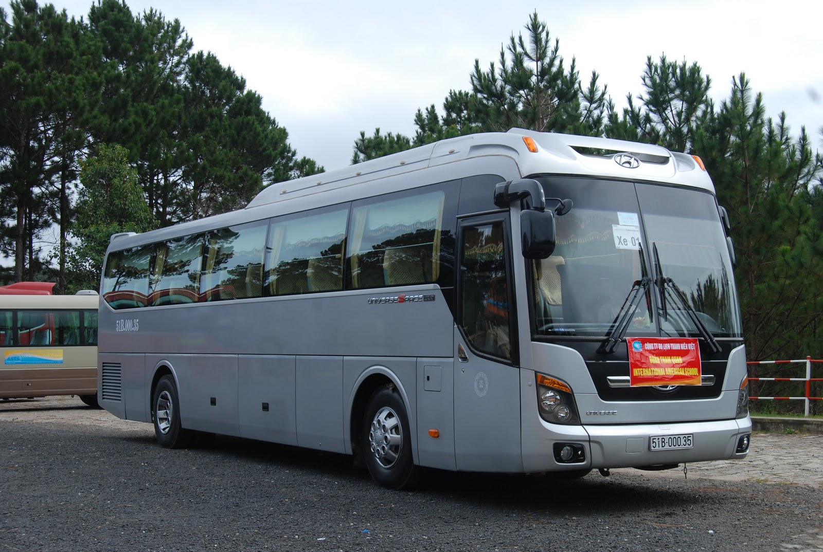 Cho thuê xe 45 chỗ uy tín tại Hà Nội
